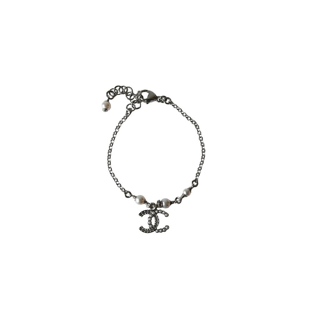 Chanel CC Pearl Crystal Strass Pendant Bracelet Silver